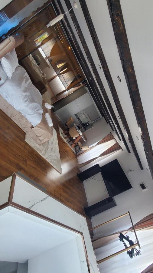 אורדאה Flux Studios Apart 2 מראה חיצוני תמונה